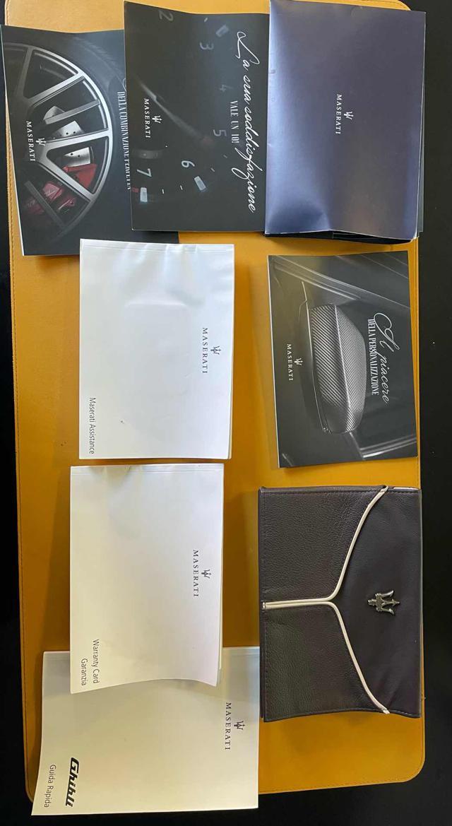 MASERATI Ghibli V6 Gransport*TETTO/CARBONIO/PELLE*