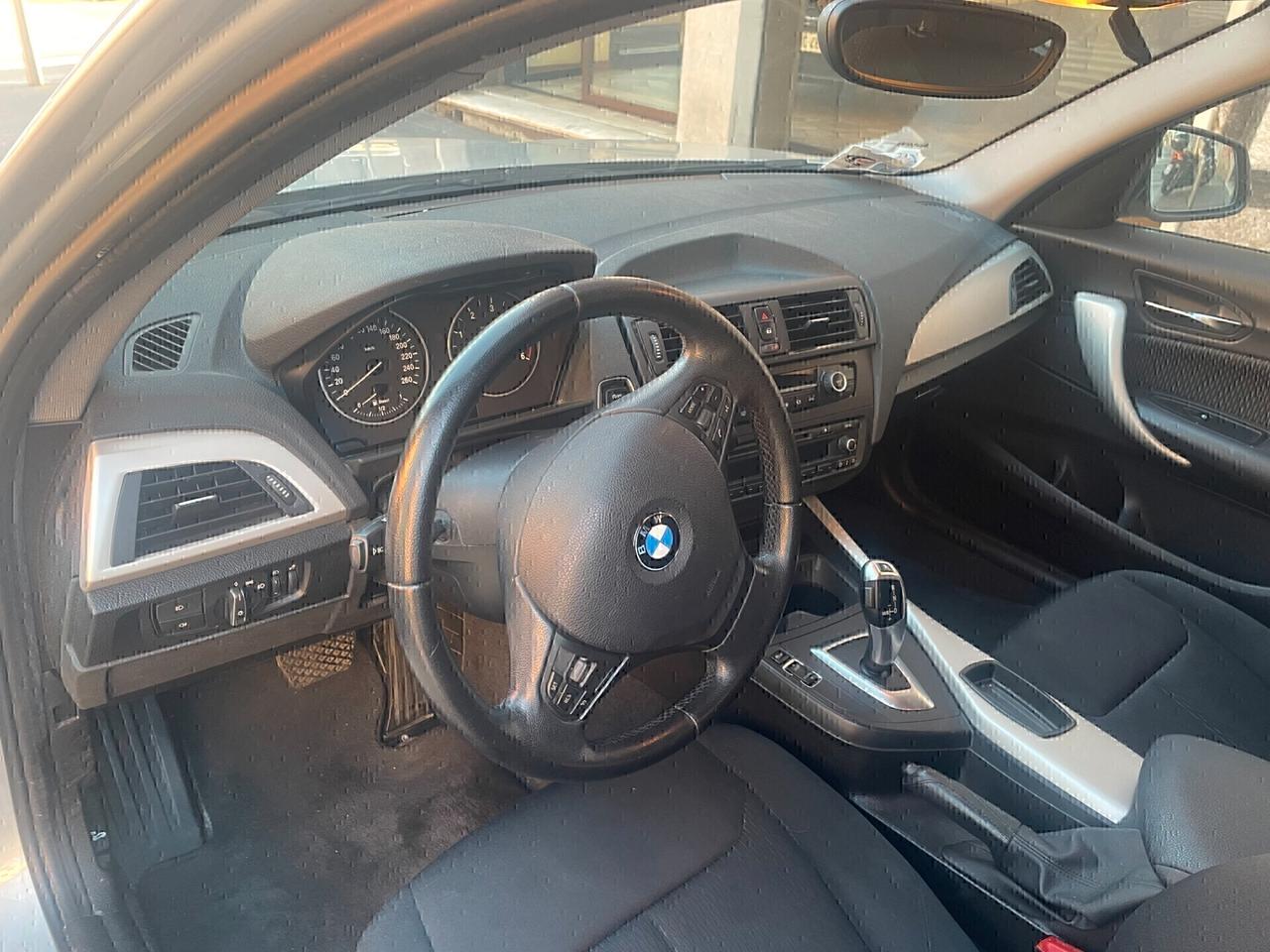 Bmw 116 116d 5p. Efficient Dynamics Urban AUTOMATICA