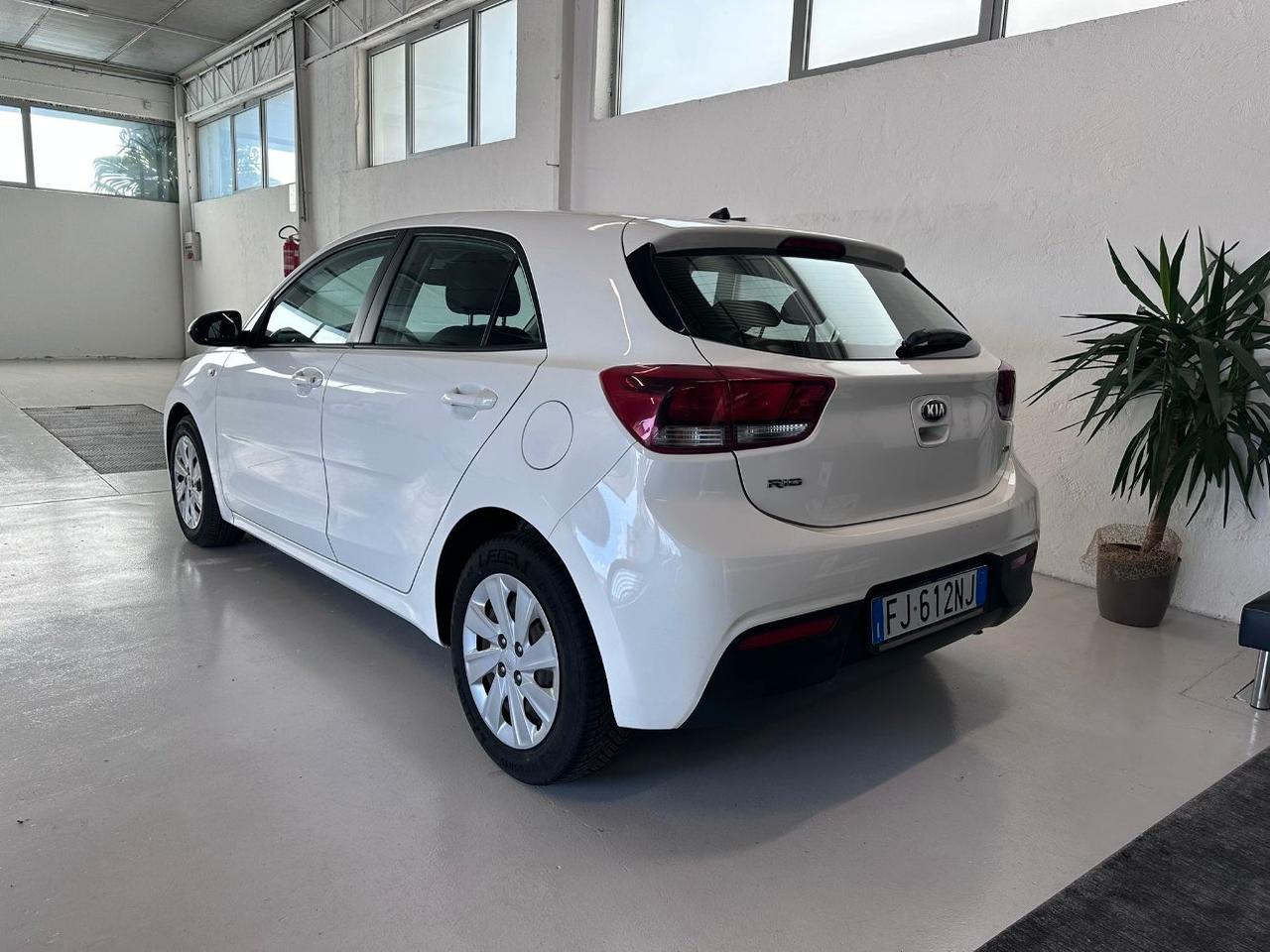 Kia Rio 5 Porte Rio 1.4 crdi Active 77cv