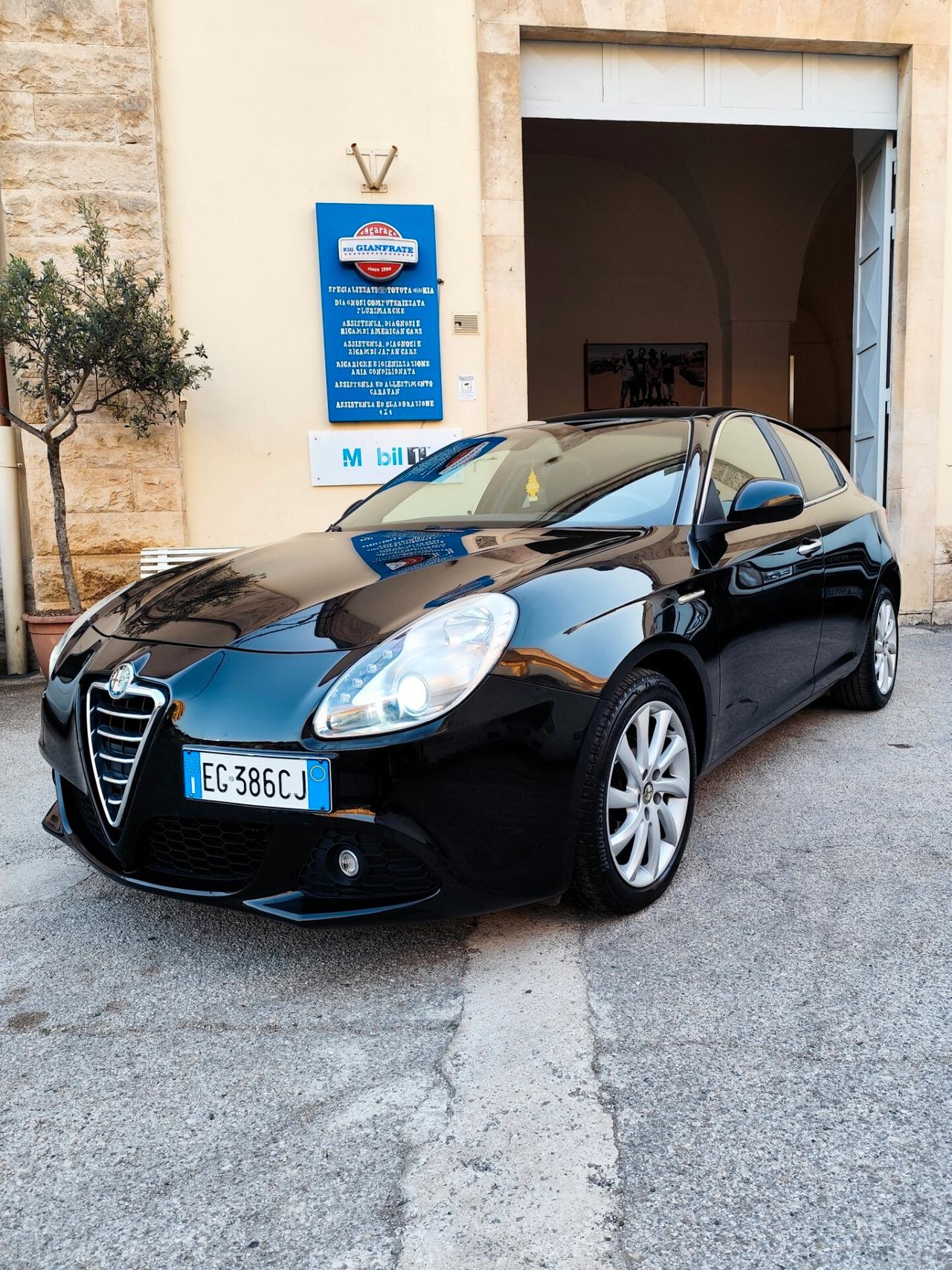 Alfa Romeo Giulietta 1.6 JTDm-2 105 CV Distinctive
