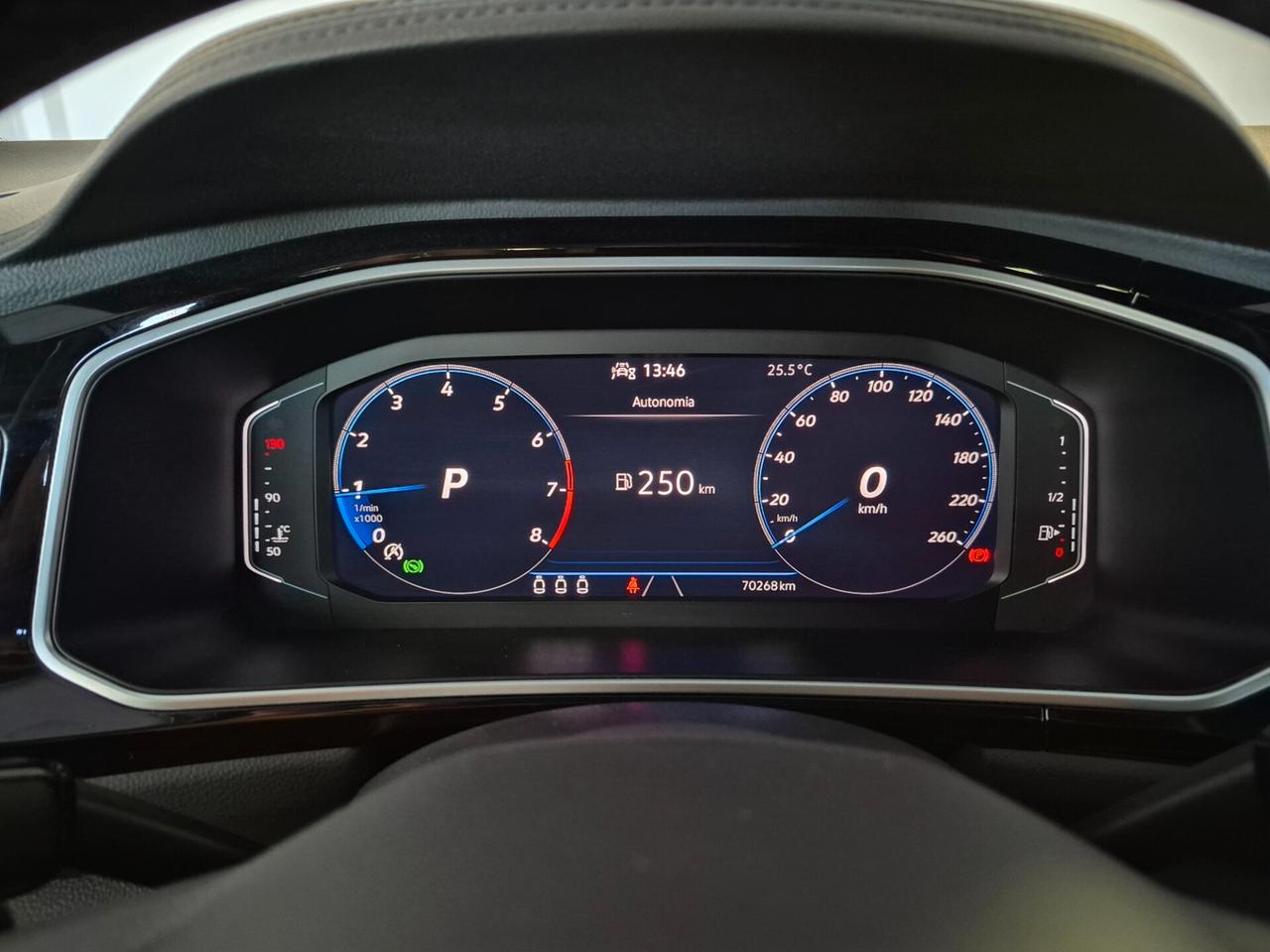 Volkswagen T-Roc 1.5 TSI R-LINE DSG LED APPLE CAR PLAY/ANDROID AUTO RETROCAMERA ACC WIRELESS VETRI PRIVACY AMBIENT LIGHT COCKPIT PRO