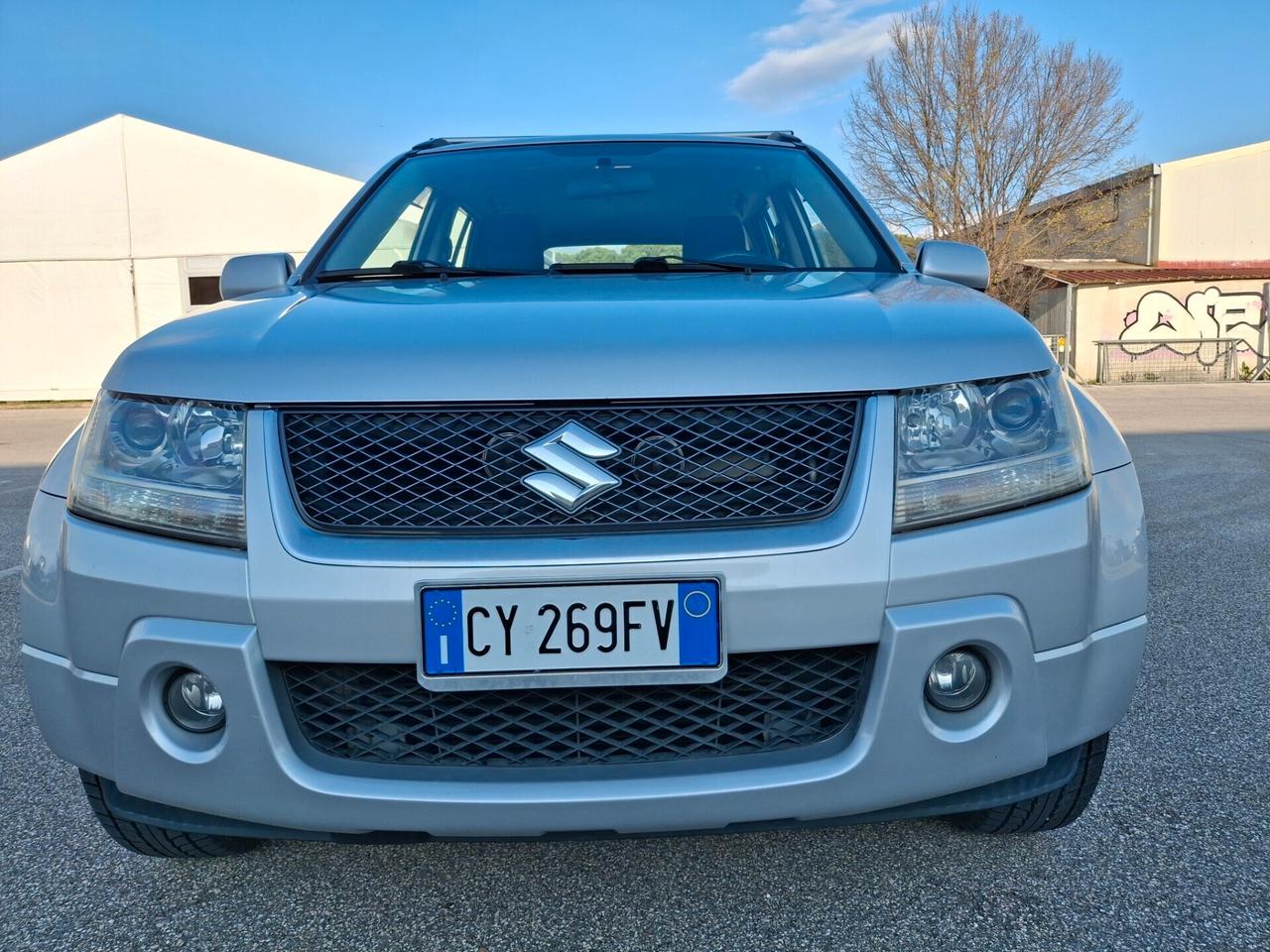 Suzuki Grand Vitara 1.9 DDiS-5 Porte-Executive*4X4*