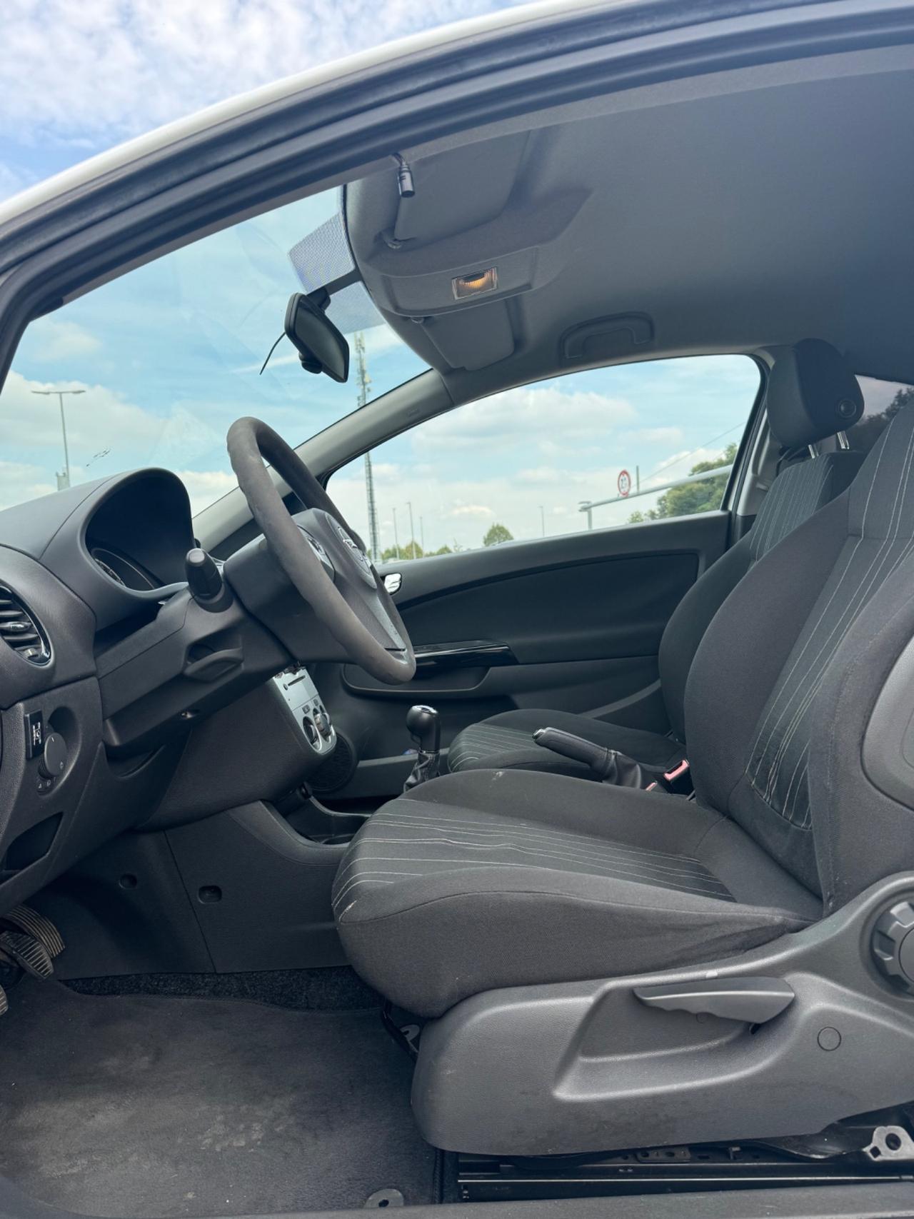 Opel Corsa 1.2 80CV 3 porte GPL-TECH Enjoy