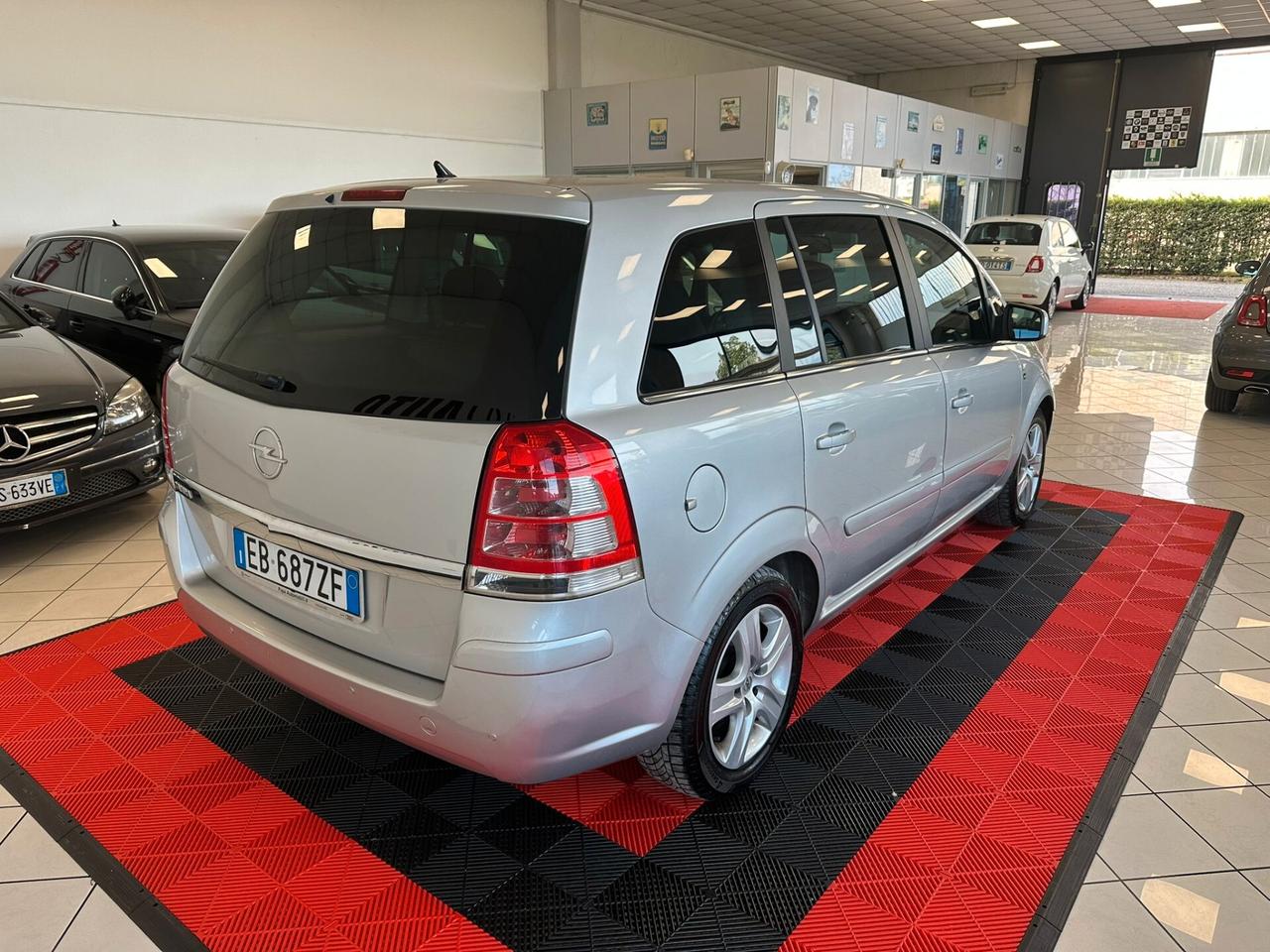 Opel Zafira 1.8 16V GPL-TECH Cosmo