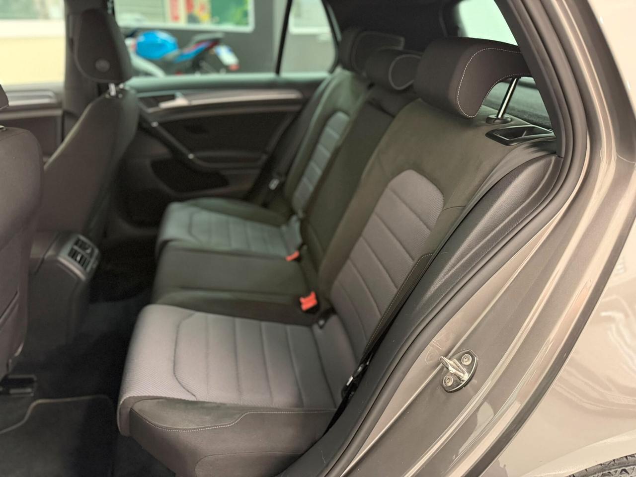 Volkswagen Golf 2.0 TDI 5p. Sport Edition BlueMotion Tech.