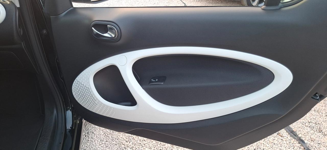 Smart ForTwo 1000 62 kW PASSION GARANZ. 12 MESI NO OBBLIGO FINANZIAMENTO