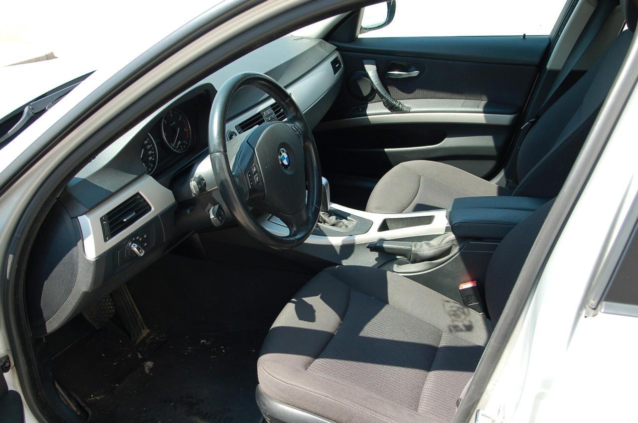 Bmw 320 320d cat xDrive Touring Attiva
