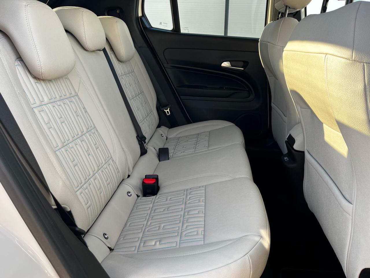 Fiat 600 Hybrid 100 CV DCT MHEV La Prima