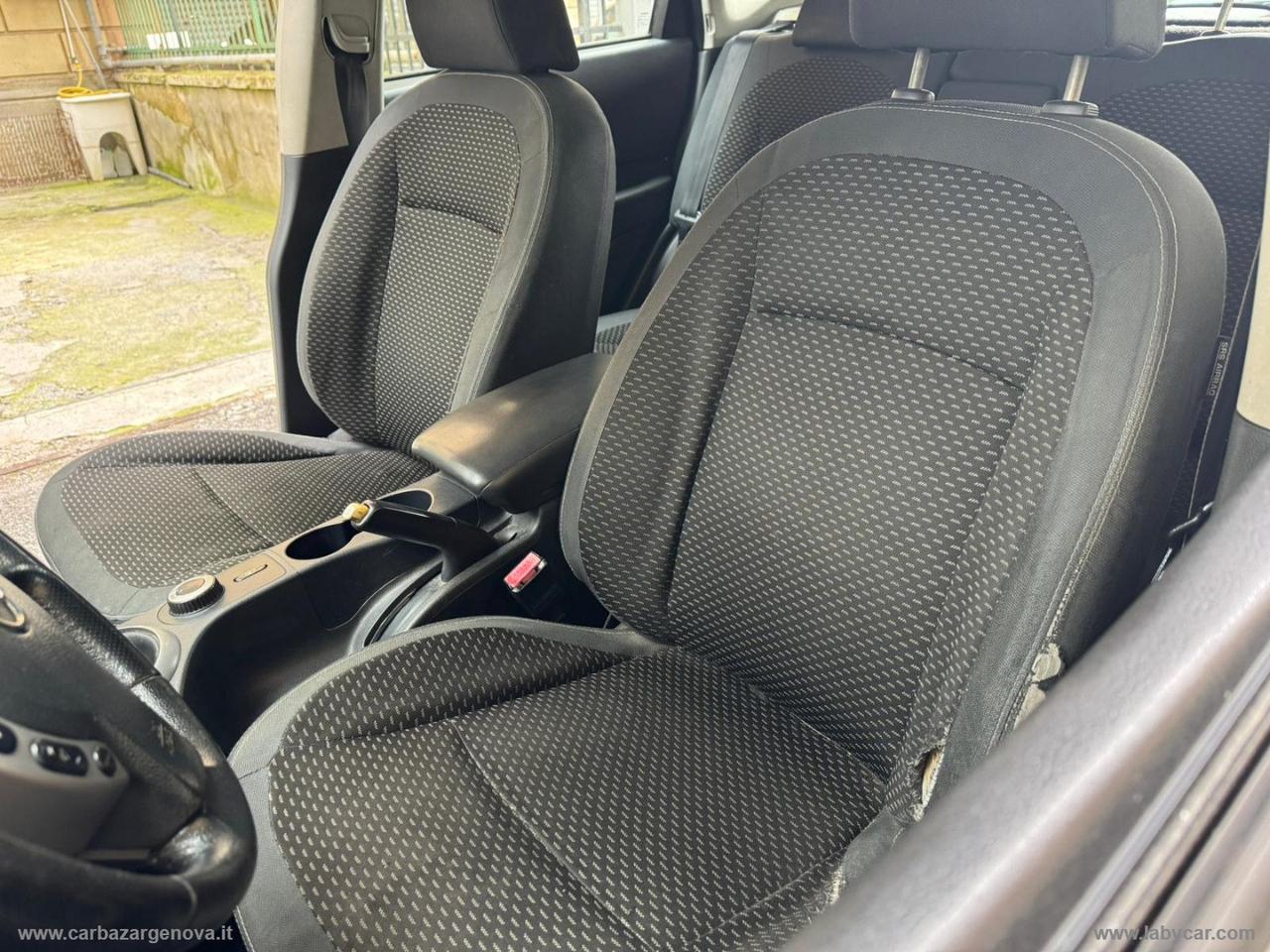 NISSAN Qashqai 2.0 dCi DPF 4WD Acenta