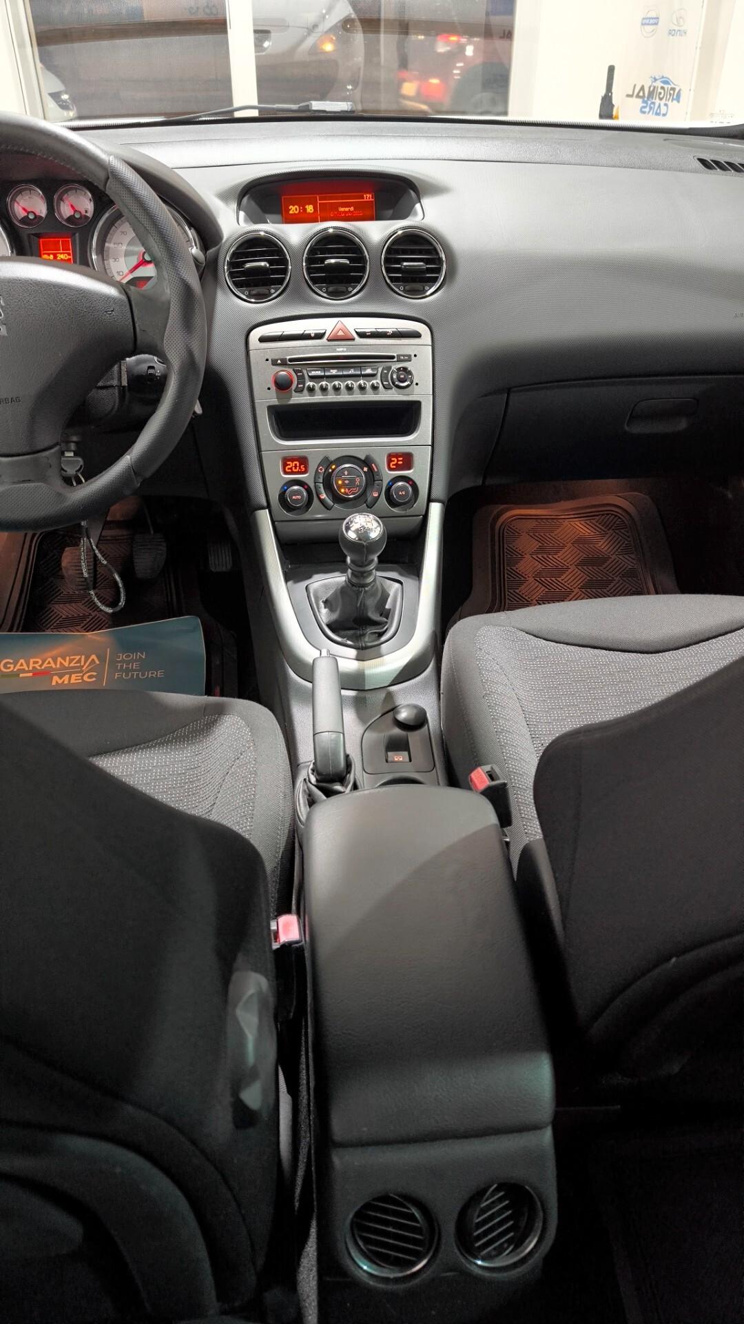 Peugeot 308 1.6 HDi 110CV SW Ciel Féline