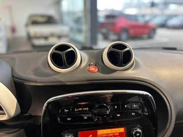 Smart forfour 70 1.0 twinamic Youngster