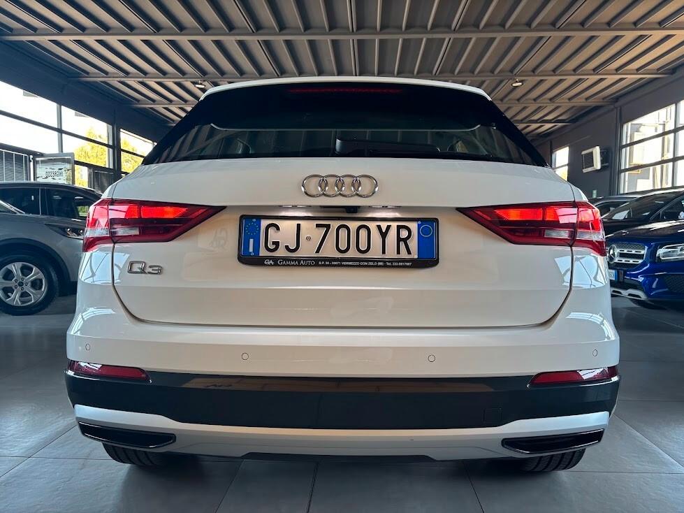 Audi Q3 35 TFSI S tronic Business Advanced MHEV