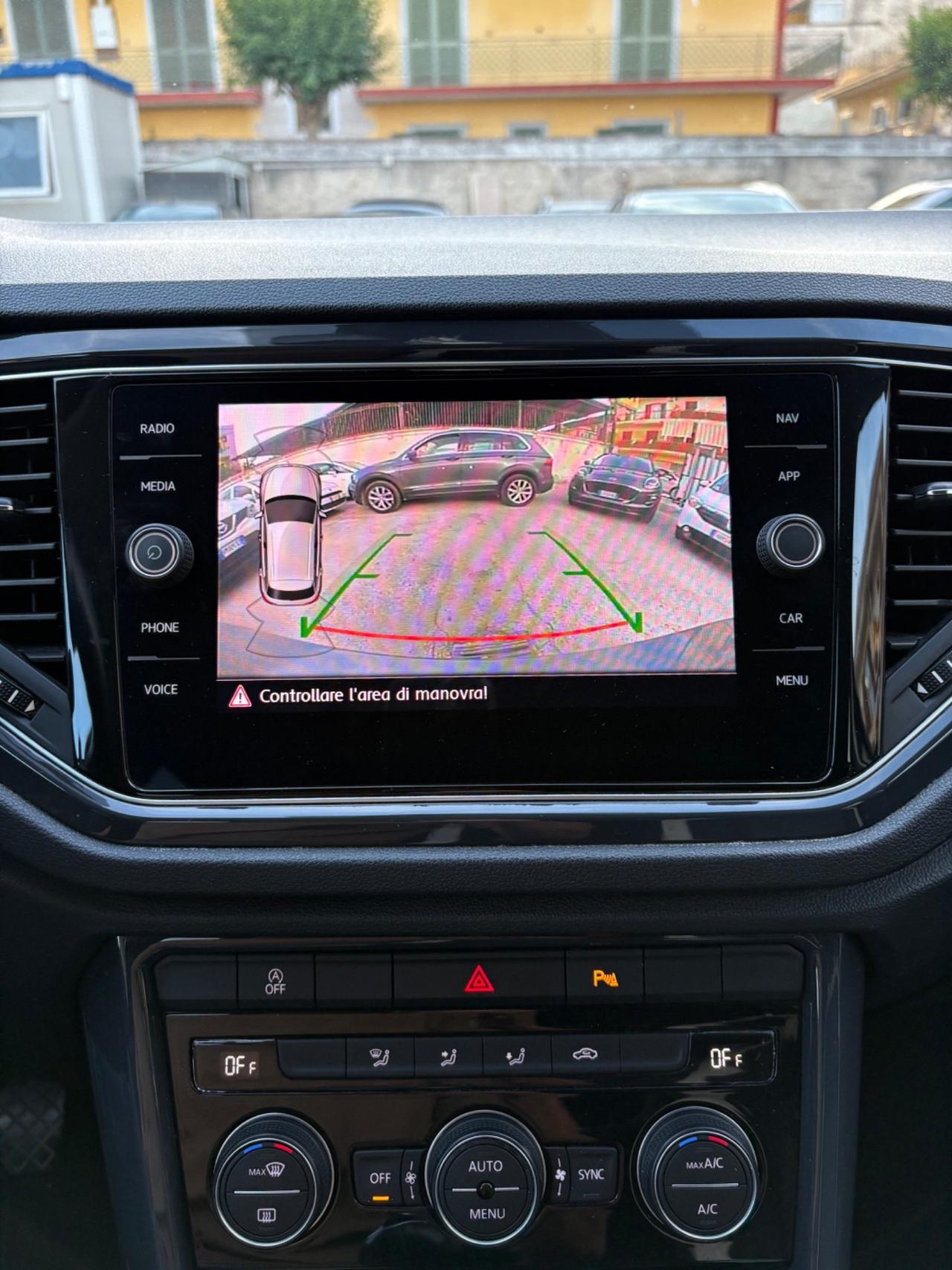 Volkswagen T-Roc 1.6 TDI virtual xenon perfetta