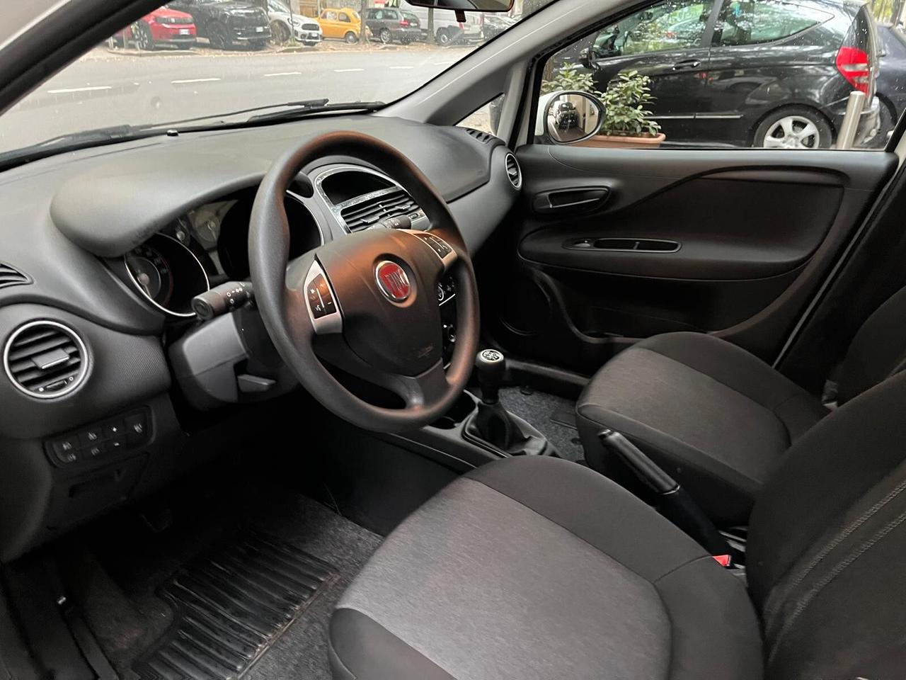 Fiat Punto 1.3 Mut VAN VERSIONE AUTOCARRO 4 POSTI