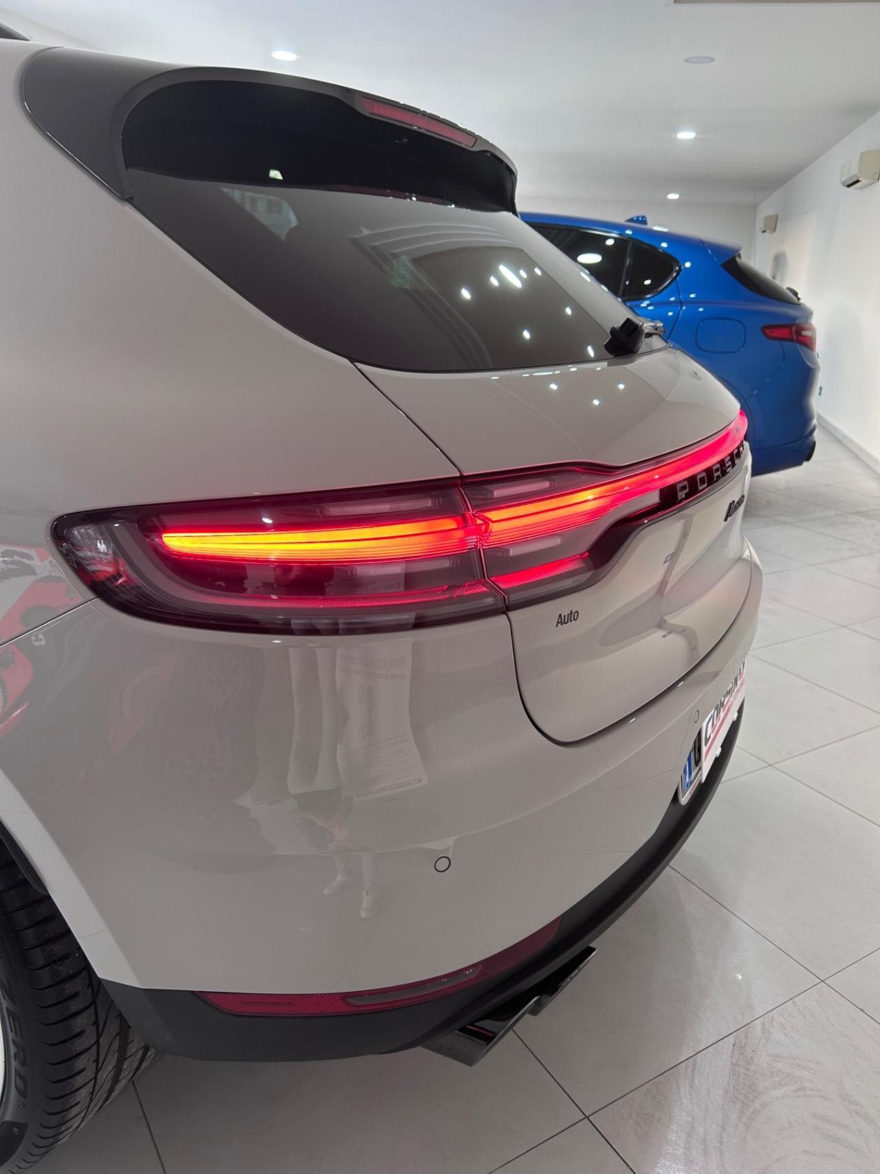Porsche Macan 2.0 allestimento Full