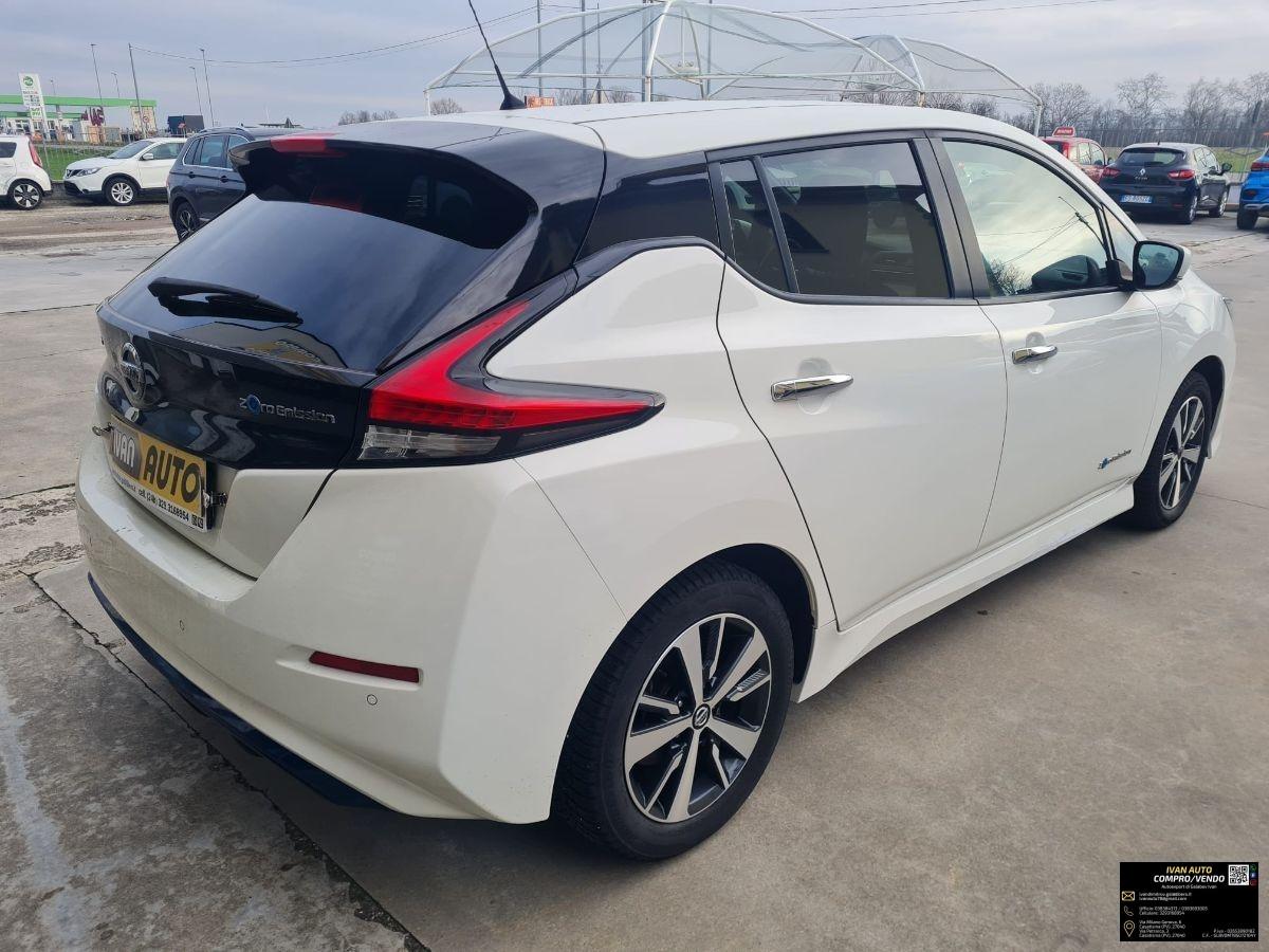 NISSAN Leaf Tekna 40 kWh-Elettrica-19.000 Km