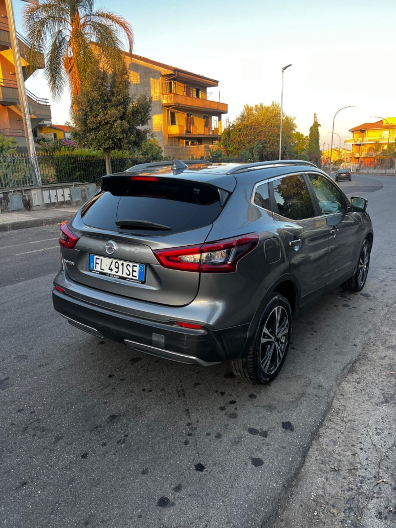 Nissan Qashqai 1.5 dCi Tekna tetto apribile