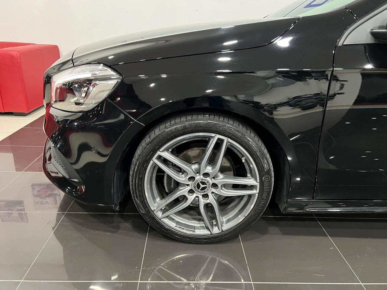 Mercedes Benz A200d Aut. 4Matic Premium AMG 136 cv