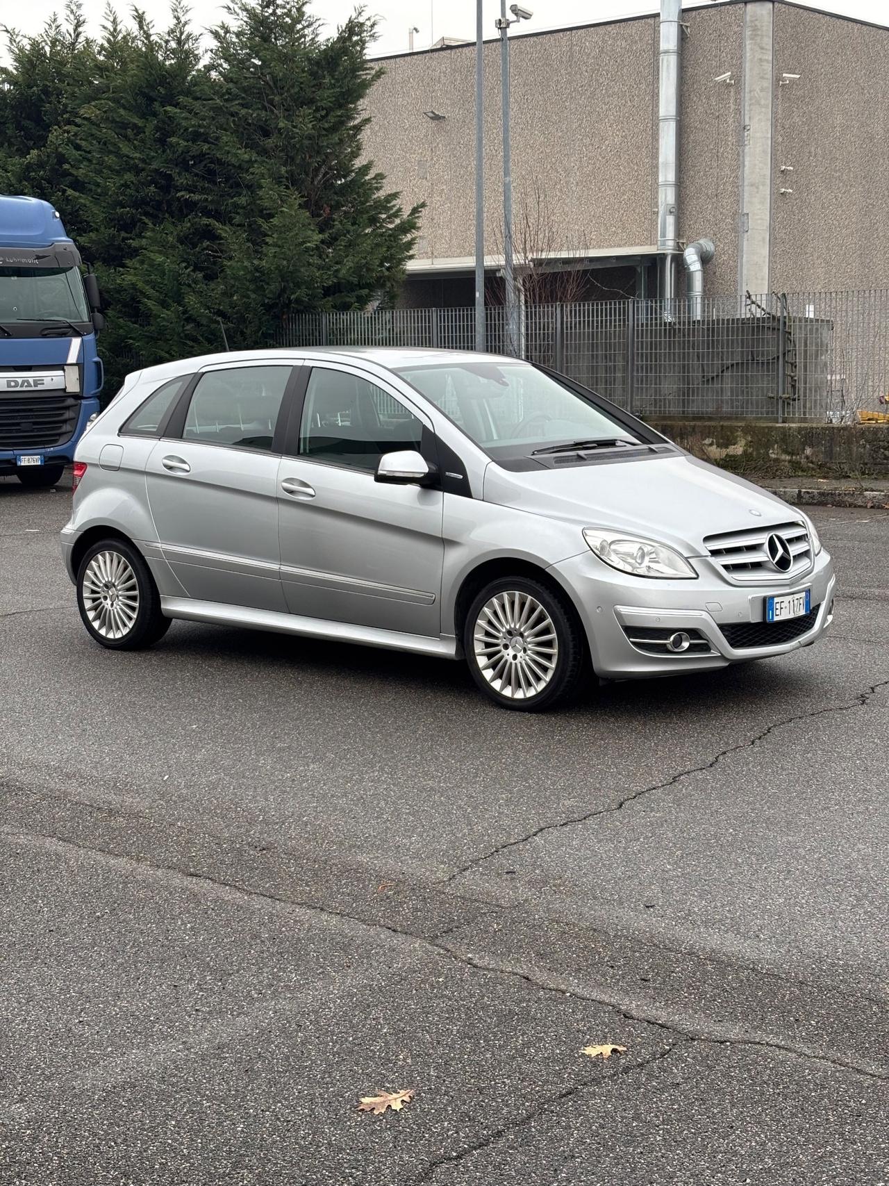 Mercedes-benz B 180 BlueEFFICIENCY