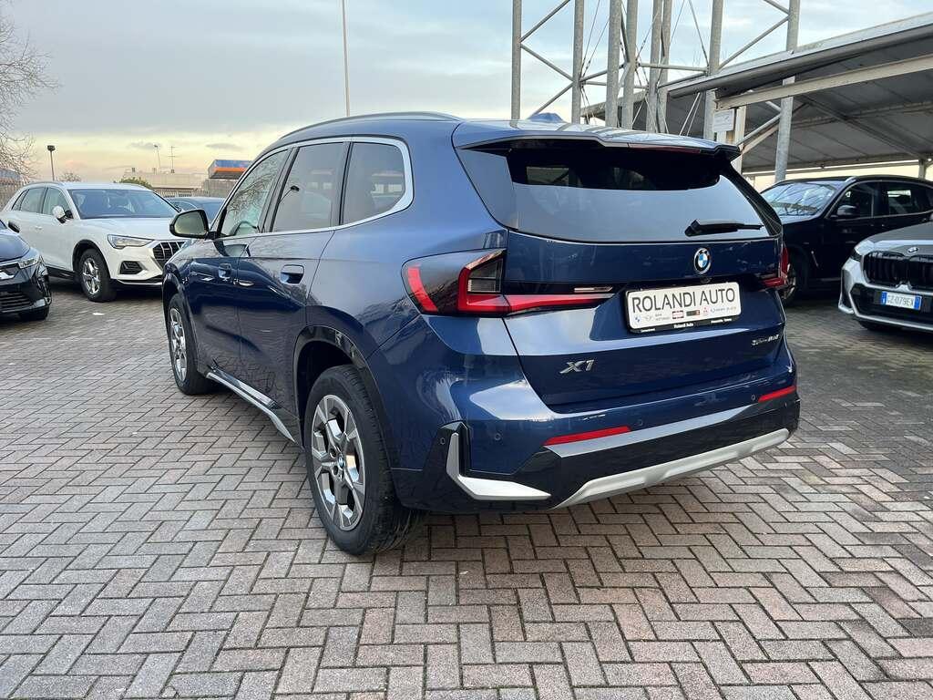 BMW X1 18 d X-Line Edition Essence sDrive DCT