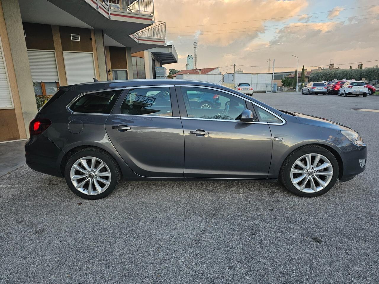 Opel Astra 1.7 CDTI 110CV 5 porte Cosmo