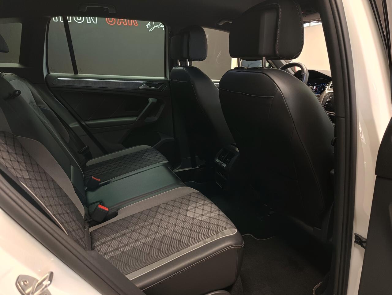 Volkswagen Tiguan 2.0 TDI 150 CV SCR DSG R-Line