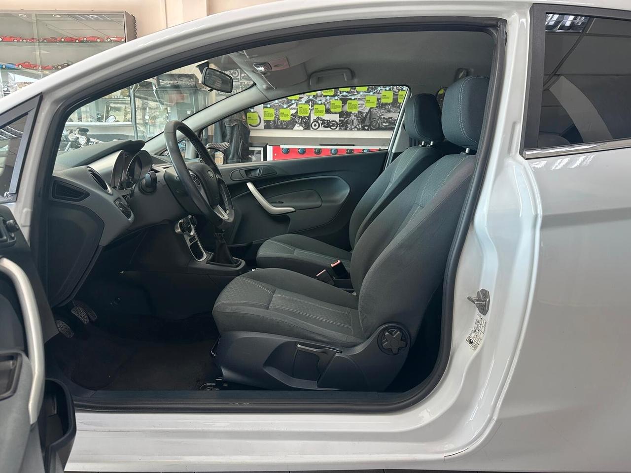 Ford Fiesta 1.4 TDCi 70CV 3 porte Titanium TENUTA BENISSIMO