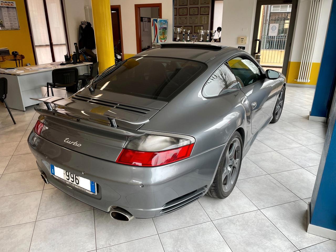 Porsche 911 996 Turbo cat Coupe'