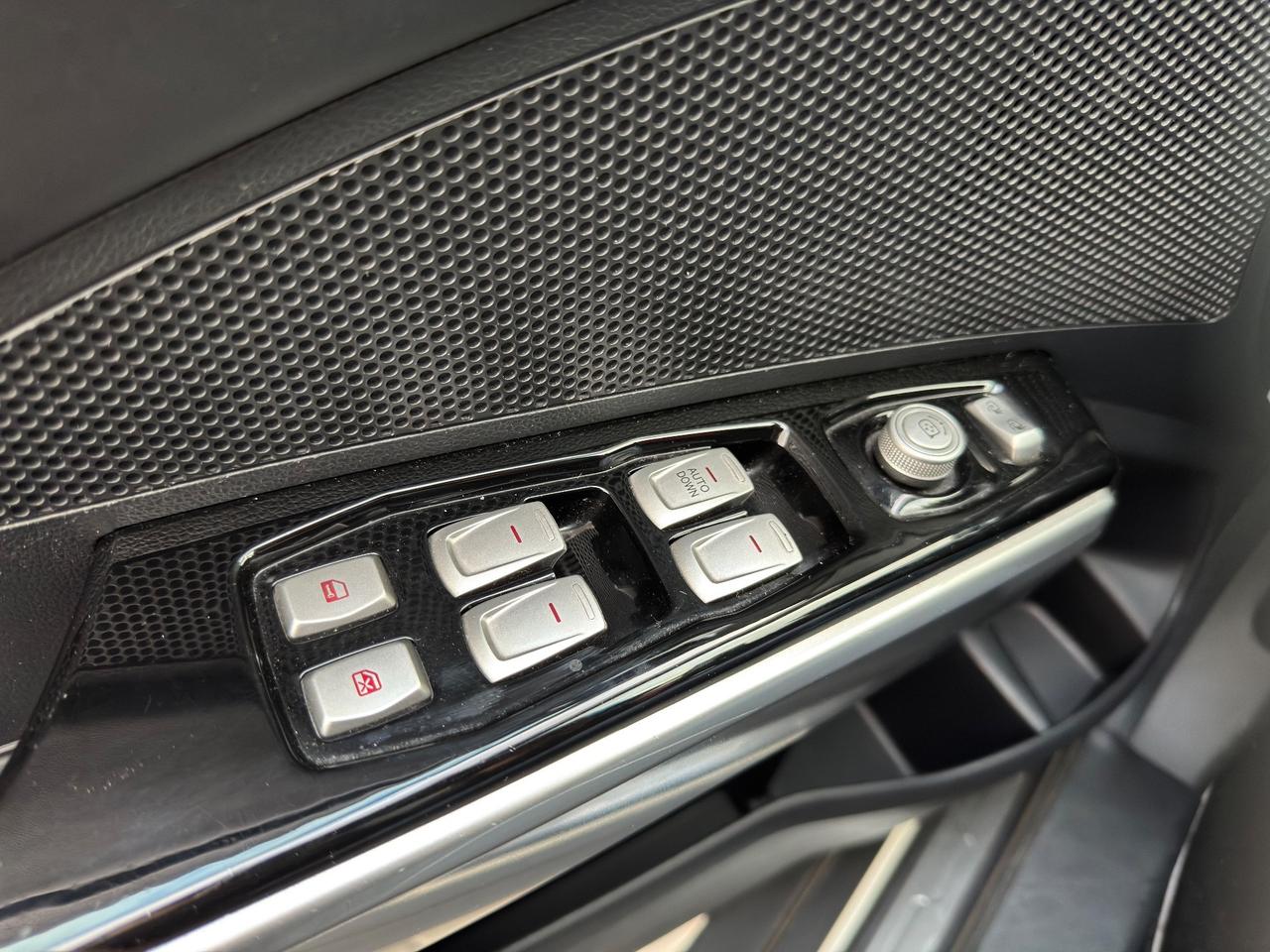 Ssangyong Tivoli 1.6 2WD ADATTA A NEOPATENTATI