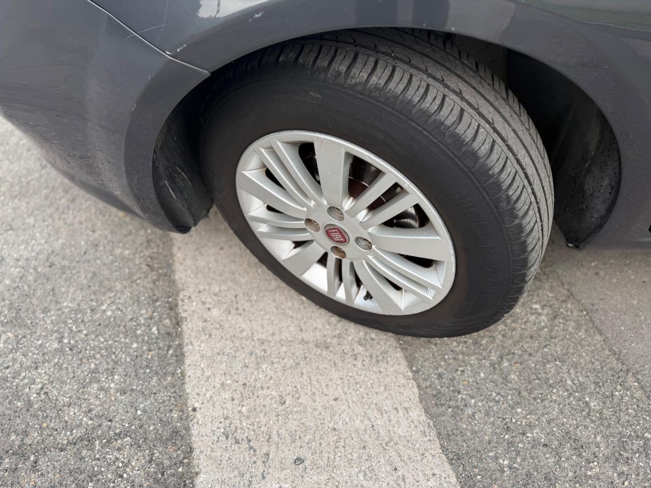 Fiat Punto 1.2 5 porte Lounge soli km 84000