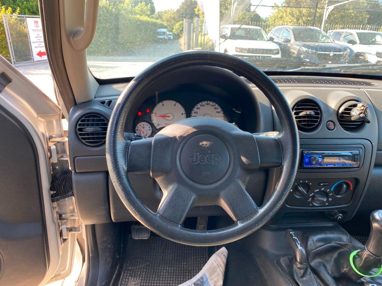 Jeep Cherokee 2.5 crd Sport