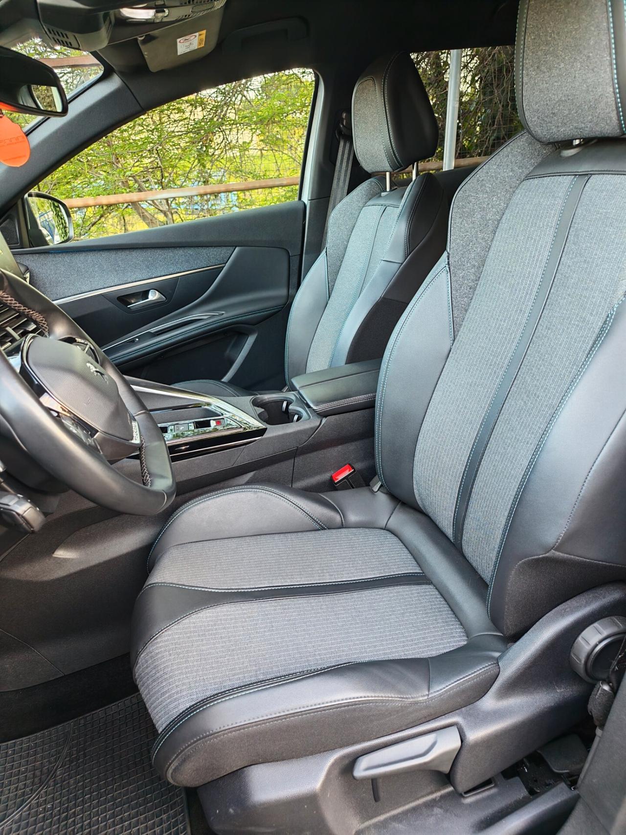 Peugeot 3008 1.5 hdi automatica - GARANZIA