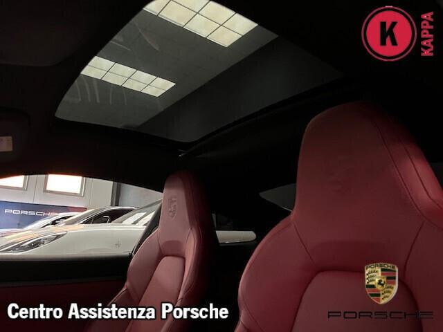 Porsche 911 Carrera 992 4S