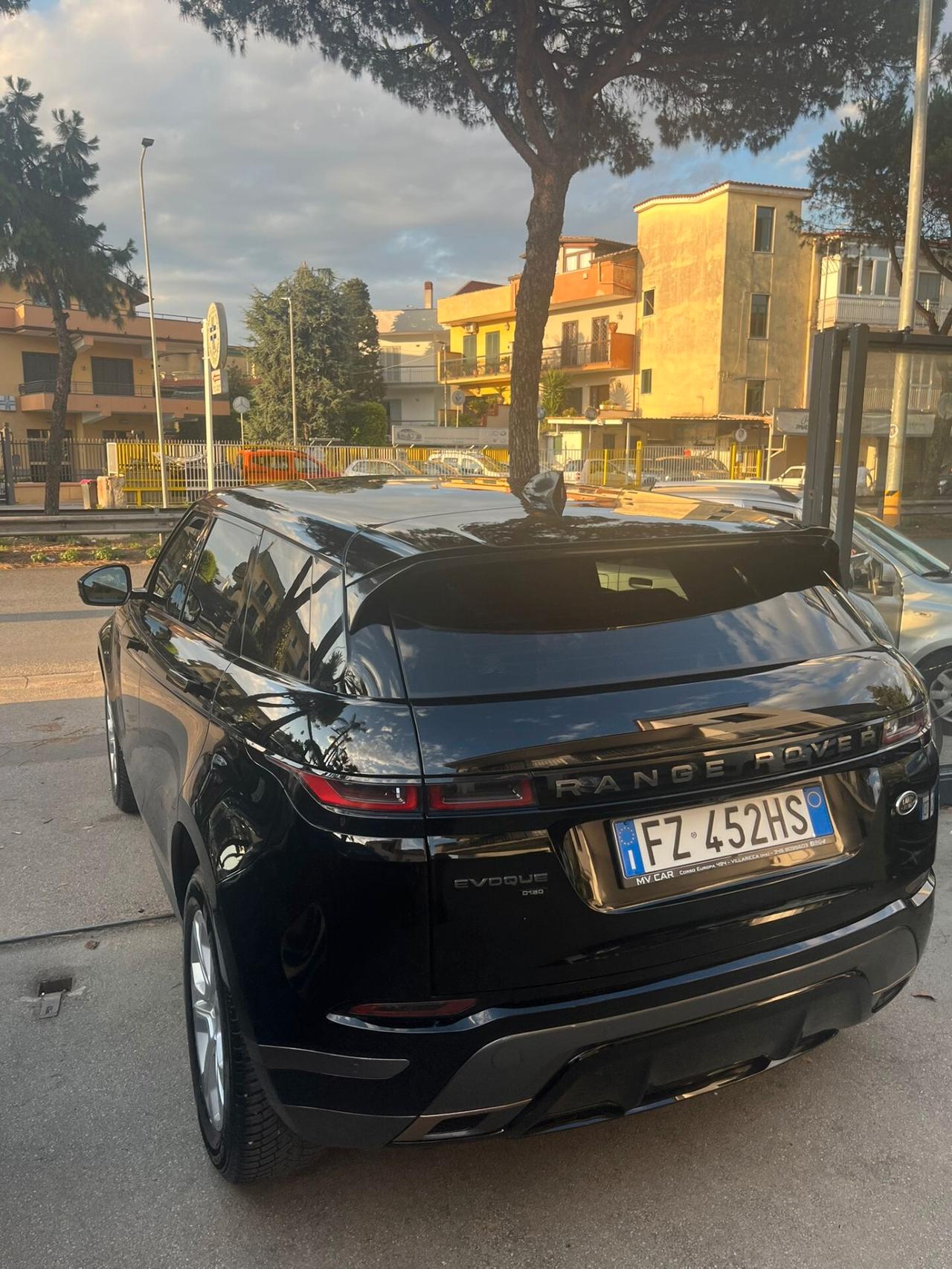 Land Rover Range Rover Evoque LAND ROVER EVOQUE R-DYNAMIC