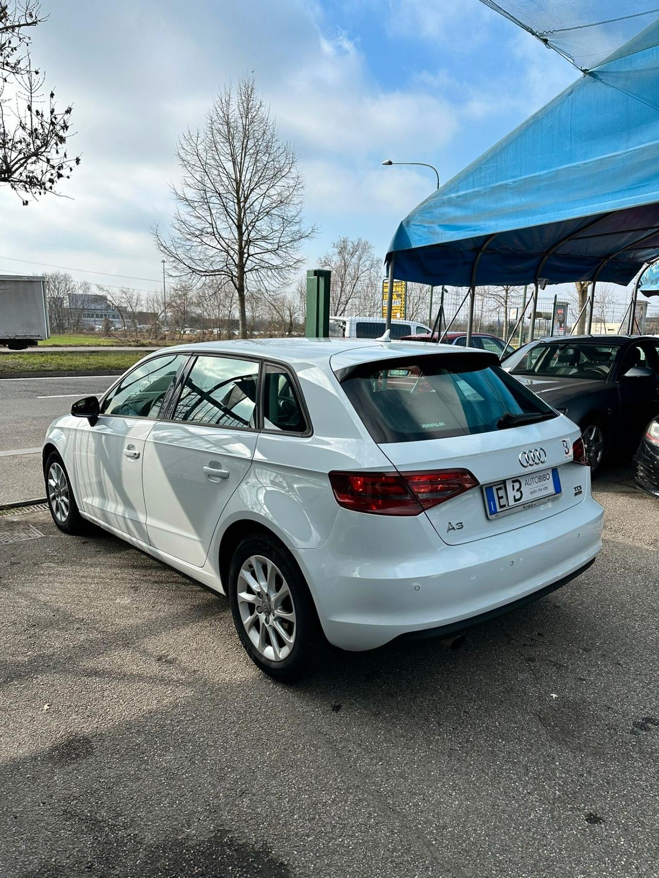 Audi A3 SPB 1.6 TDI clean diesel Ambition