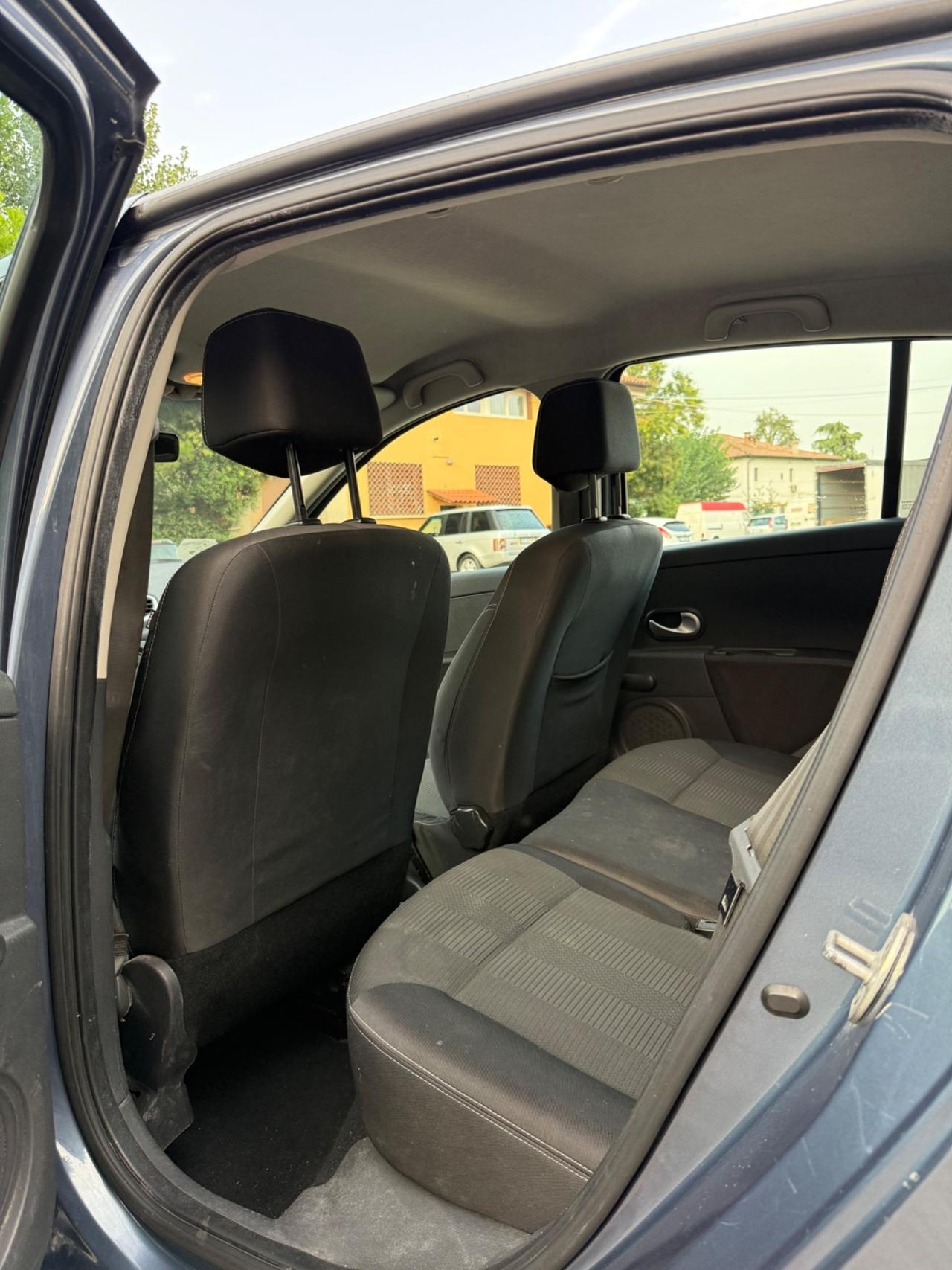 Renault Clio 1.2 16V 5 porte GPL Dynamique