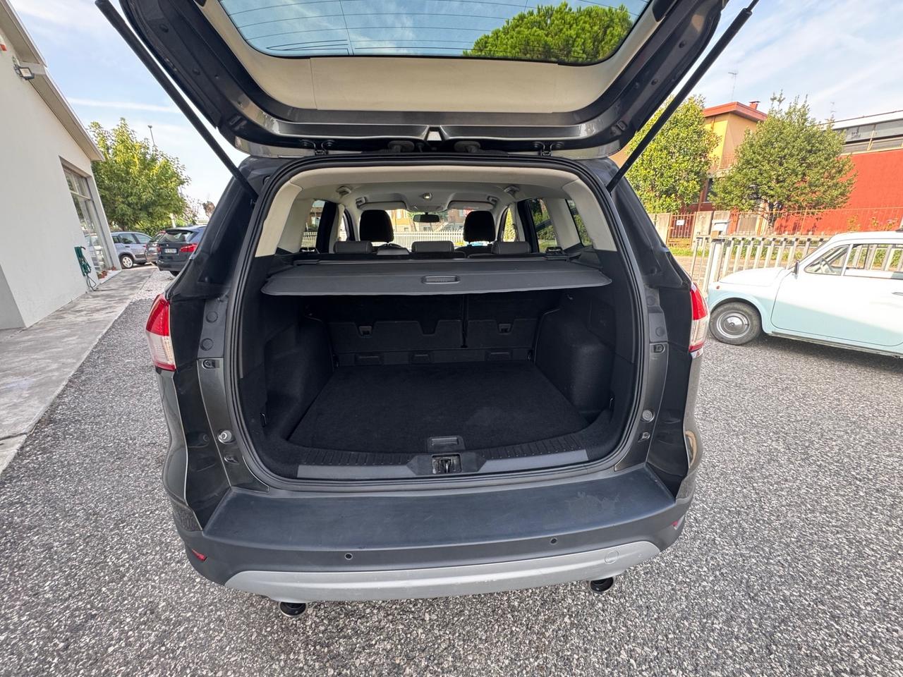 Ford Kuga 2.0 TDCI 115 CV 2WD Titanium