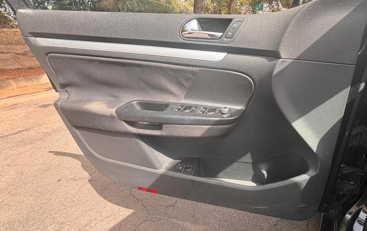 Volkswagen Golf 2.0 16V TDI 5p. Sportline