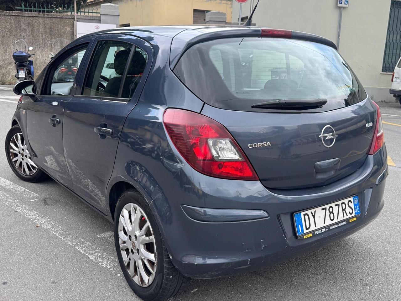Opel Corsa 1.2 80CV 5 porte GPL - euro6 2009