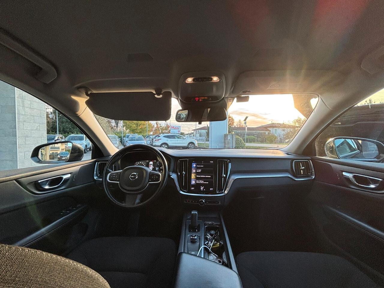 Volvo V60 B4 2.0 Ibrida Cambio Automatico