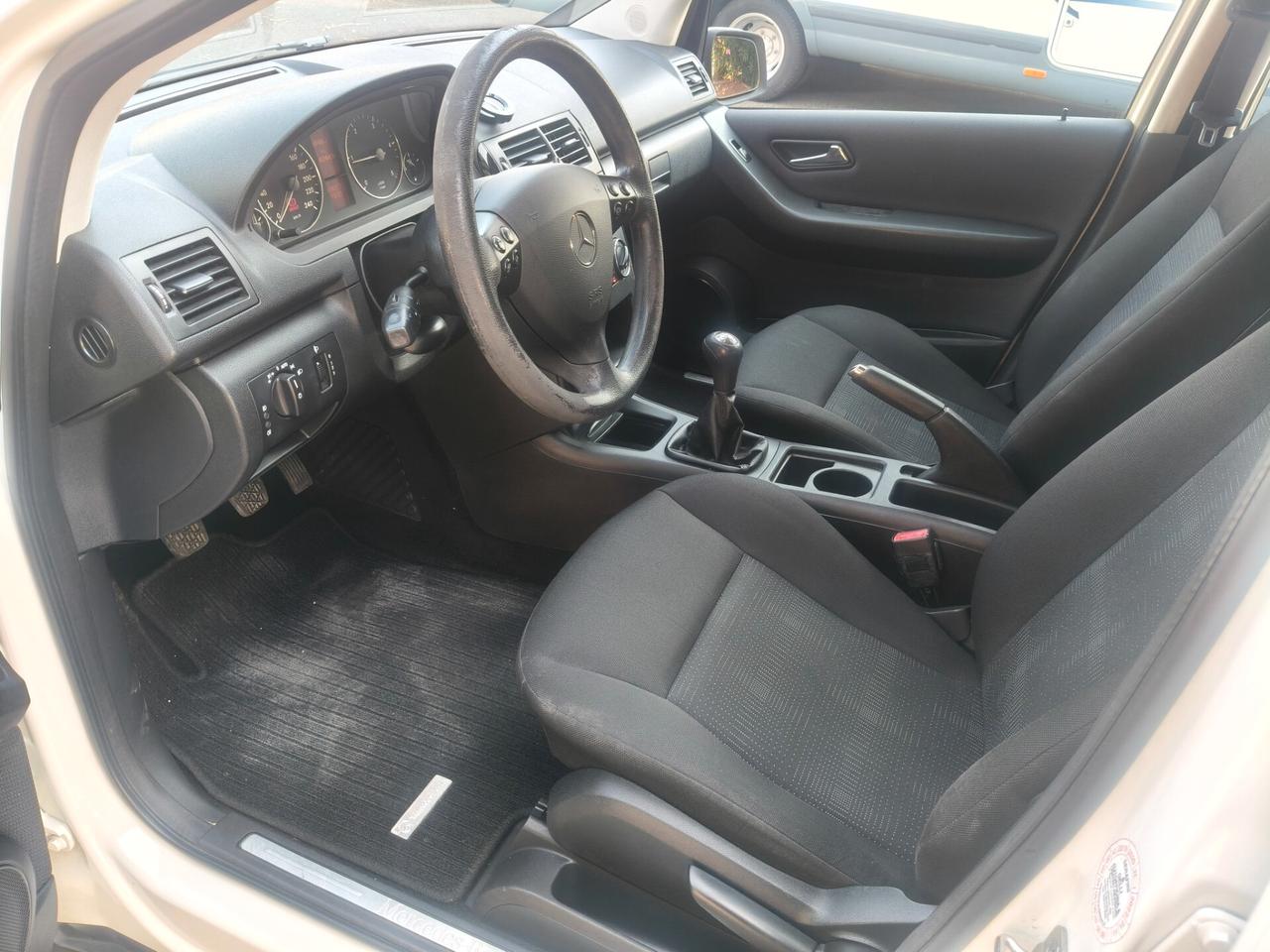 Mercedes-benz A 160 CDI 2011 NEOPATENTATI