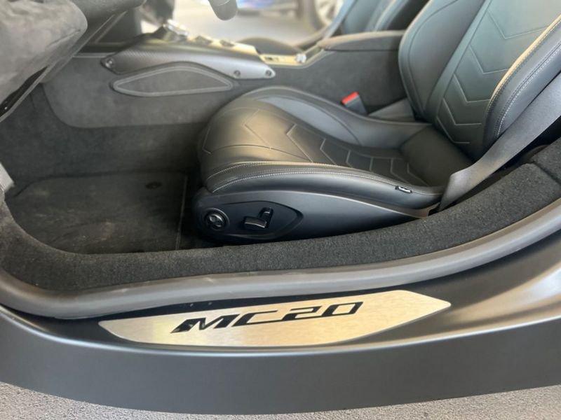 Maserati MC20 MC20"Kit carbonio(41500€)/sollevatore/pack service