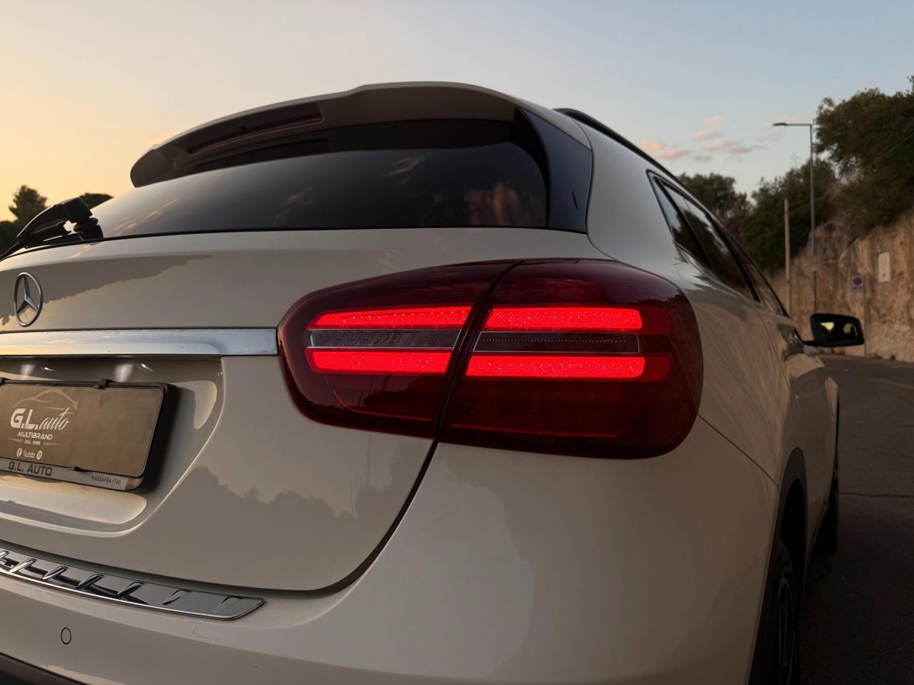 Mercedes GLA 200/2.2 136CV/CAR PLAY/TETTO/KYLESS
