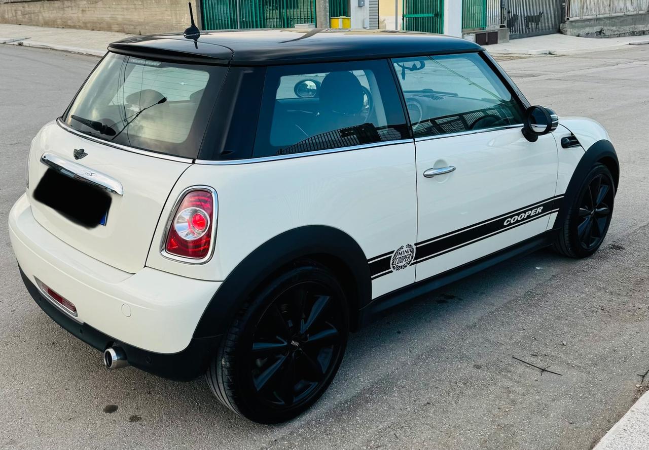 Mini 1.6 16V Cooper D