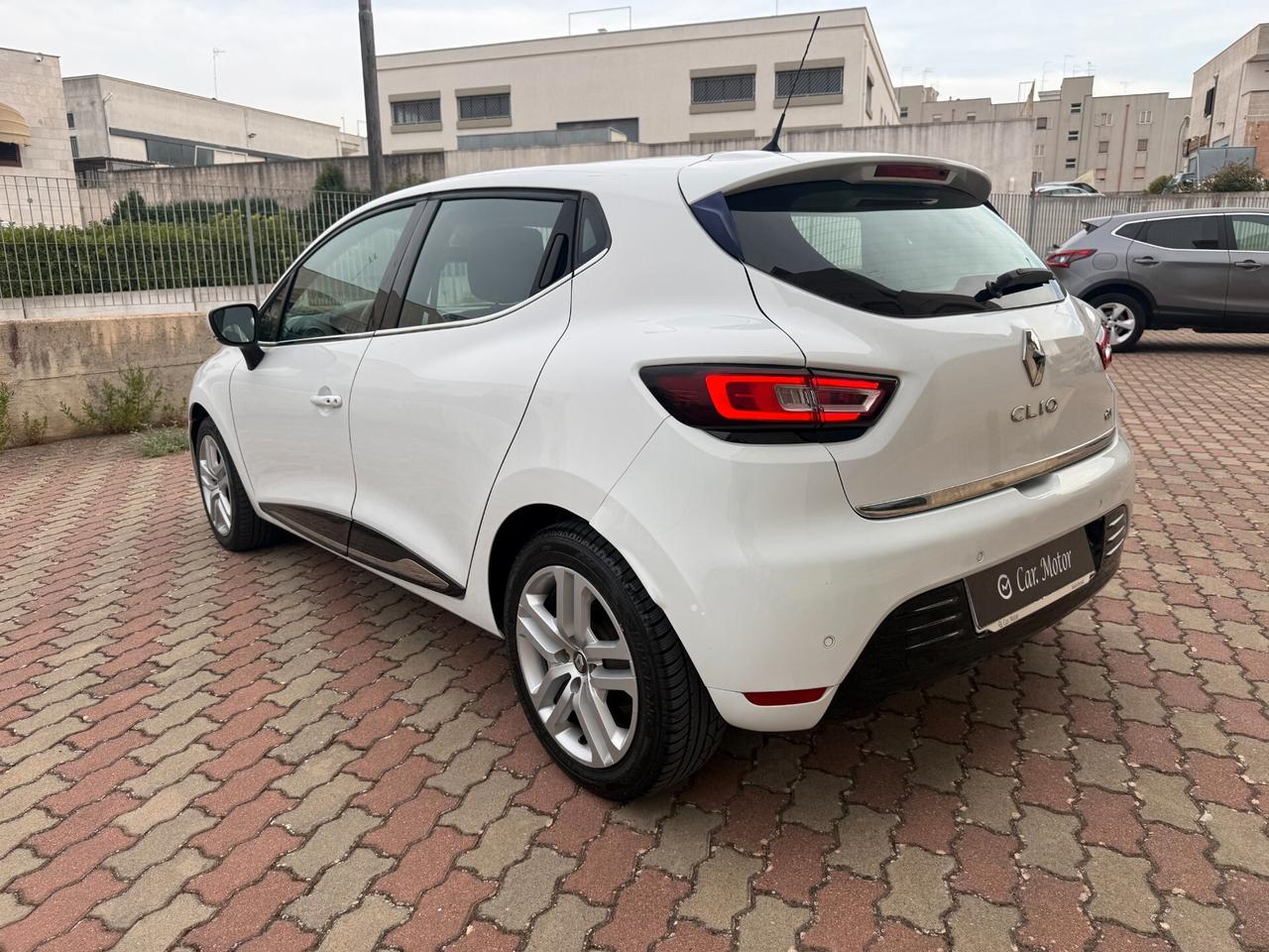 Renault Clio IV 2017 1.5 dci energy Intens 75cv FullLed Navi RetroCam Pelle