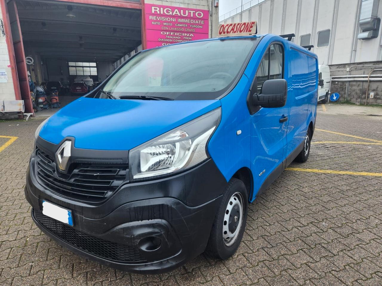 RENAULT TRAFIC