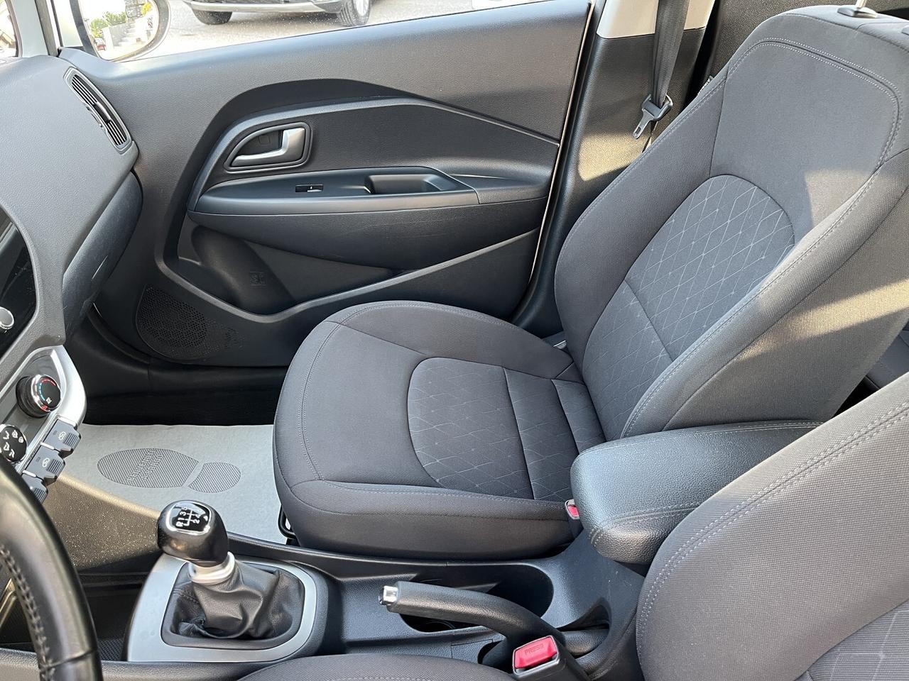 KIA RIO 1200 CRDI 75 CV ACTIVE