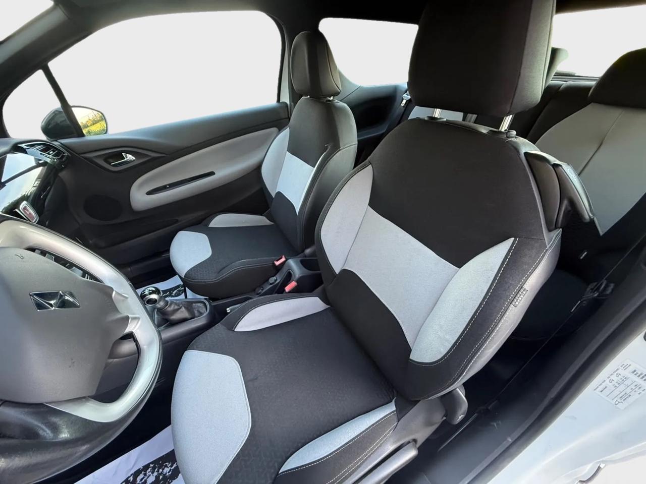 Citroen DS3 Just black 1.4 hdi 2016 ottimo stato