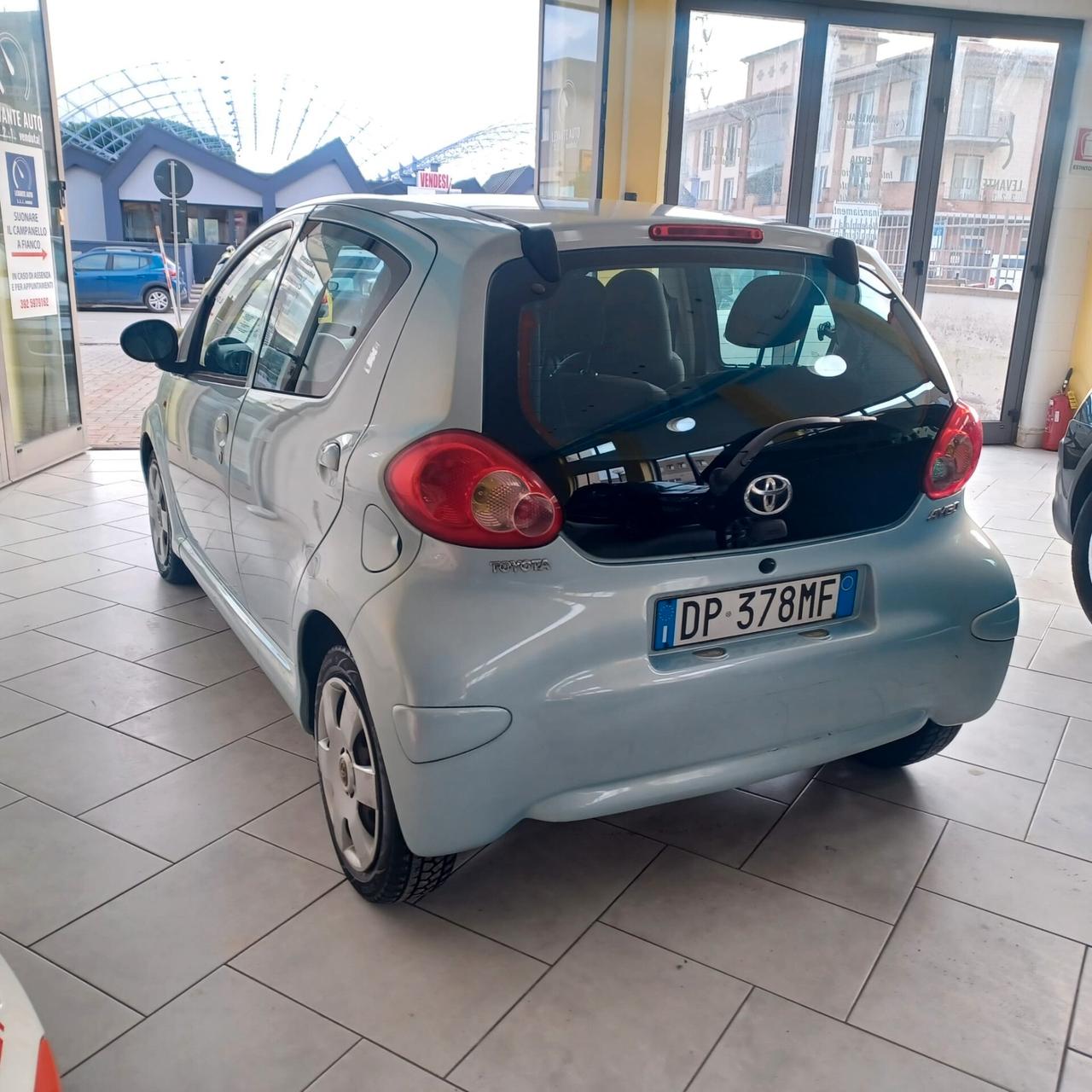 100248KM AYGO 1.0 NEOPATENTATI ECONOMICA
