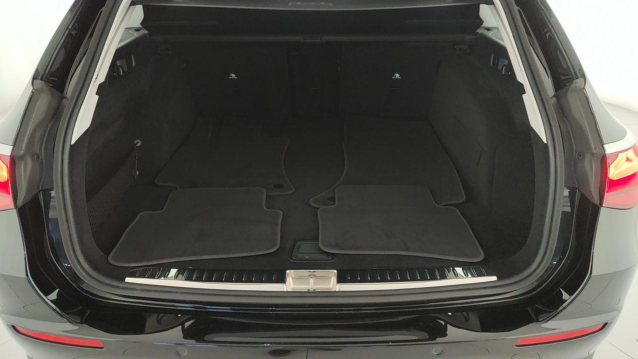 Mercedes-Benz E SW 220 d Advanced auto